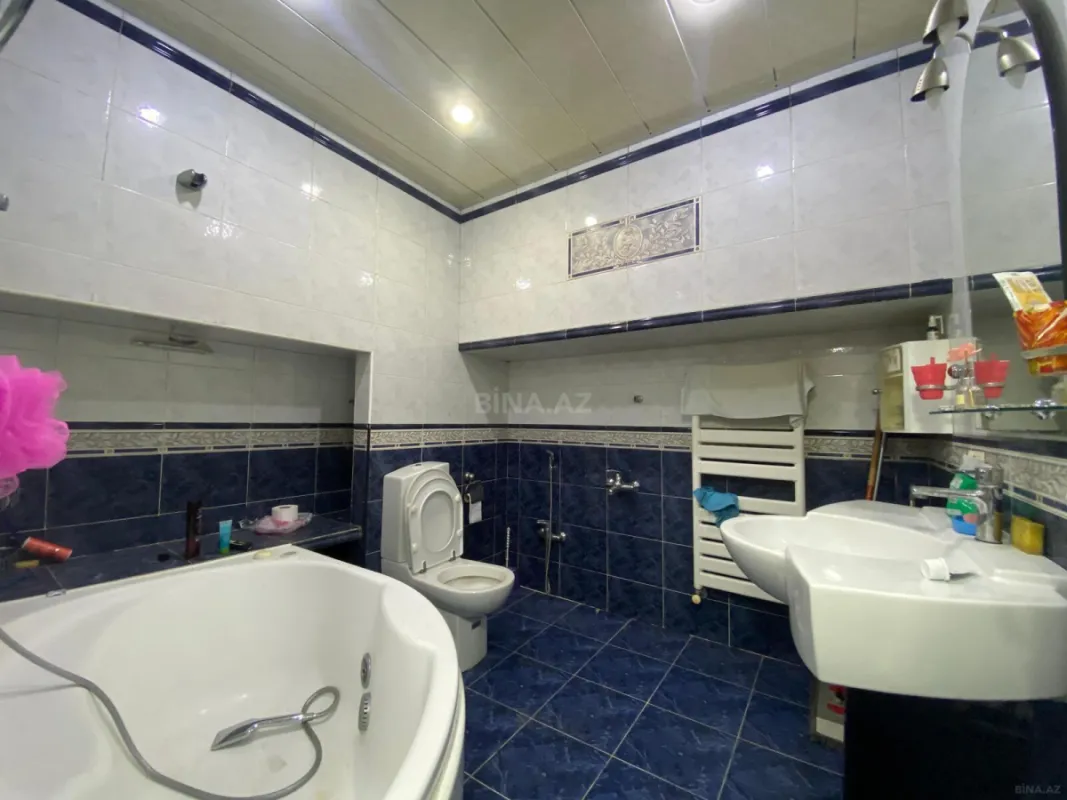 Satılır 4 otaqlı mənzil 125 m²