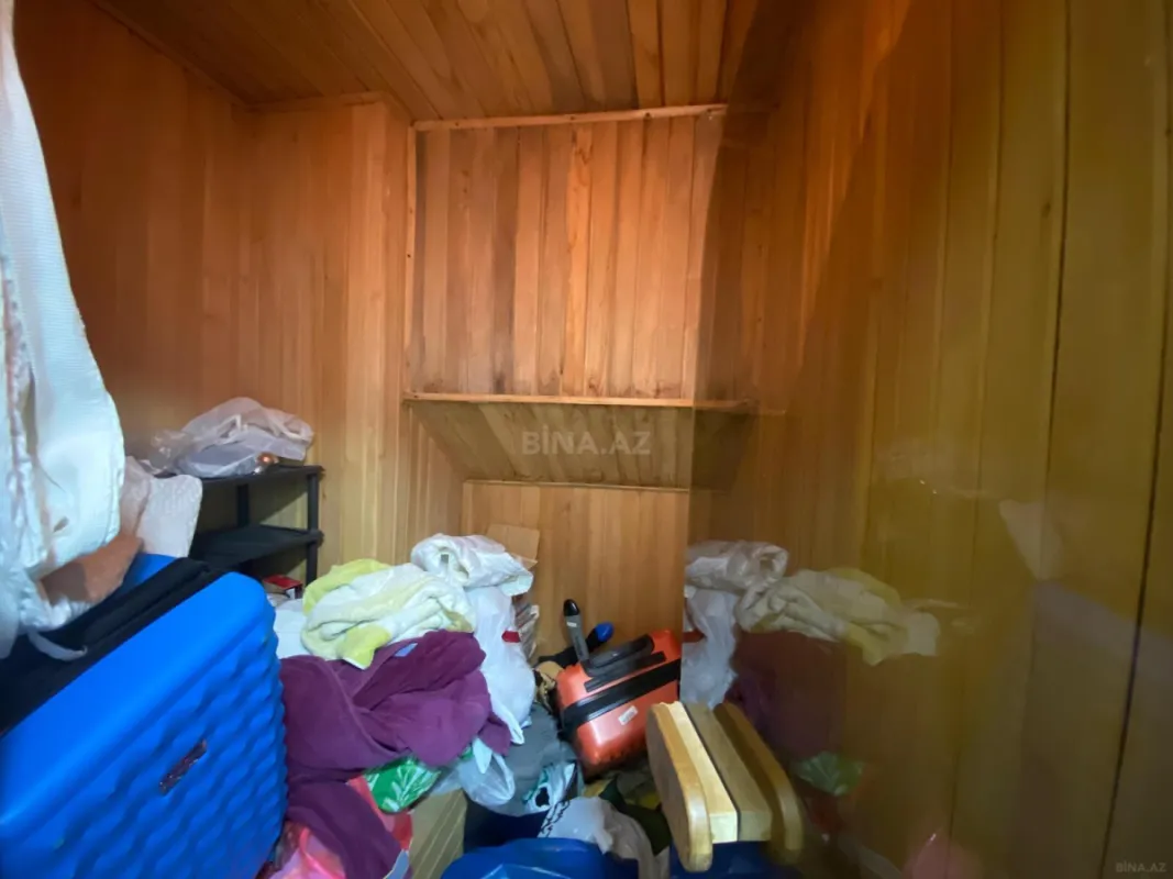 Satılır 4 otaqlı mənzil 125 m²