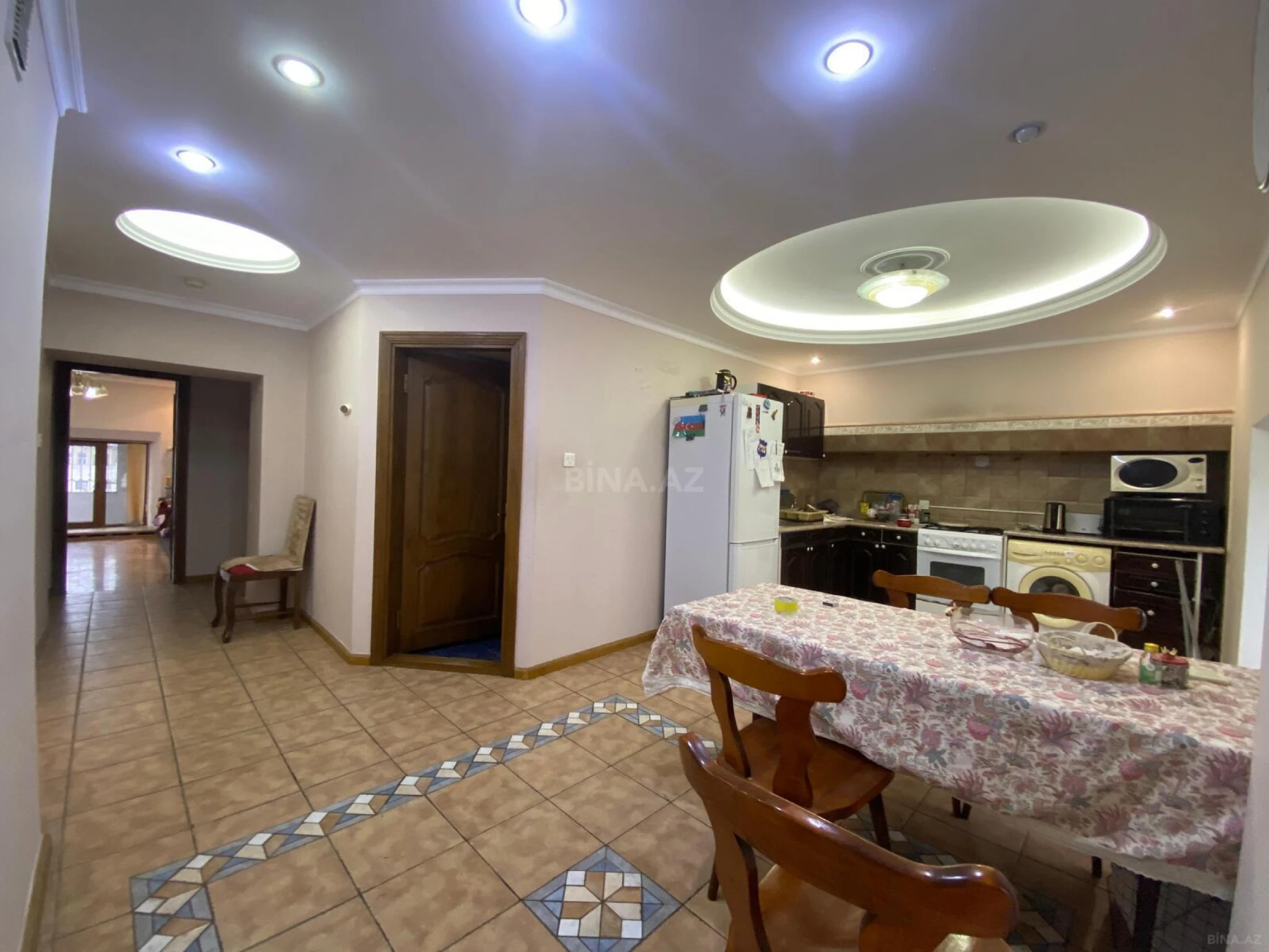 Satılır 4 otaqlı mənzil 125 m²