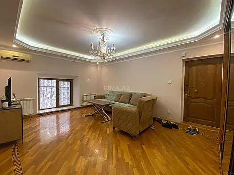 Satılır 4 otaqlı mənzil 125 m²