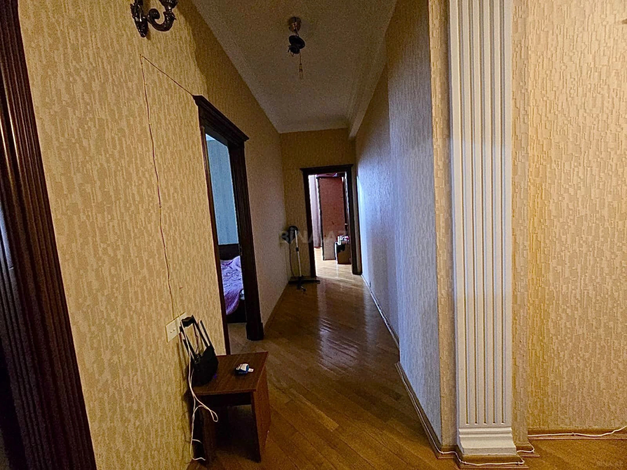 Satılır 3 otaqlı mənzil 132 m²