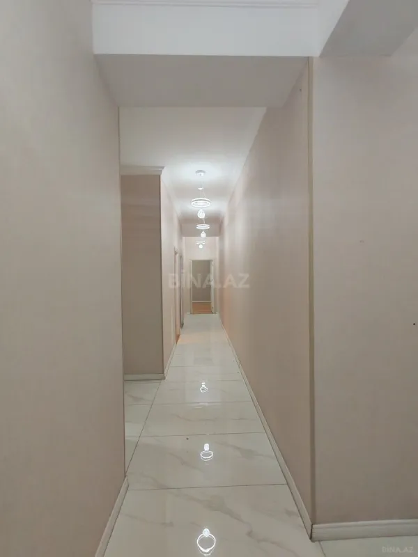 Satılır 3 otaqlı mənzil 110 m²