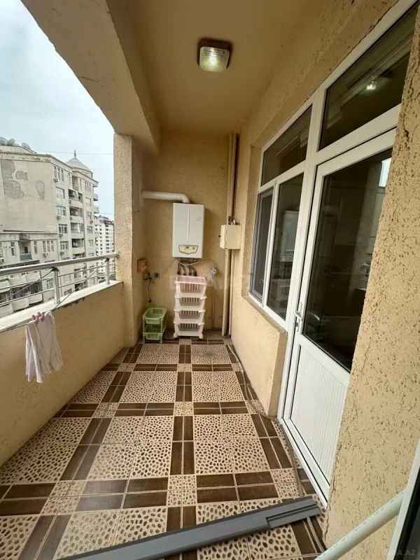 Kirayə verilir 2 otaqlı mənzil 95 m²