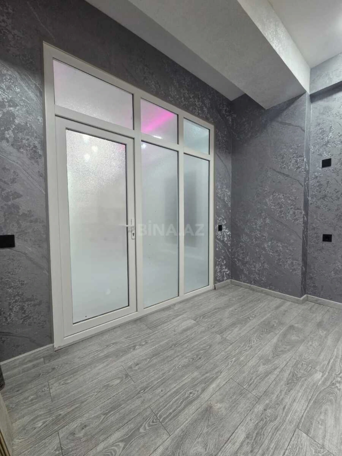 Satılır 2 otaqlı mənzil 31 m²