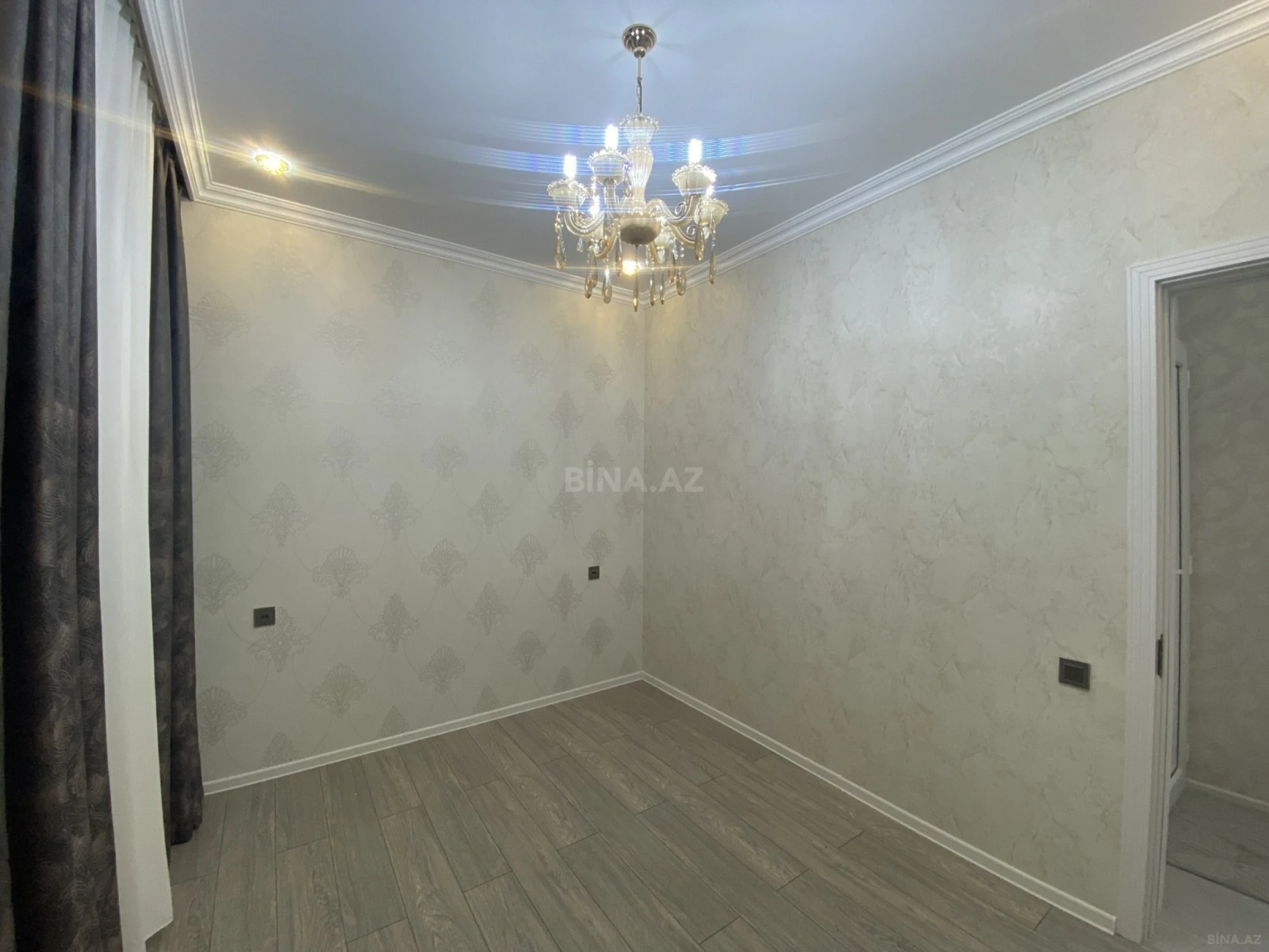 Satılır 5 otaqlı həyət evi 140 m²