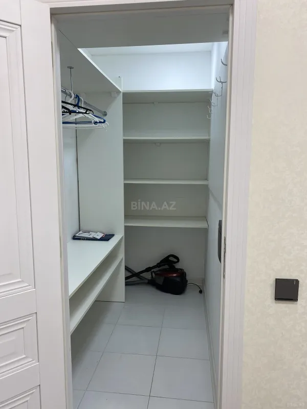 Satılır 2 otaqlı mənzil 96 m²
