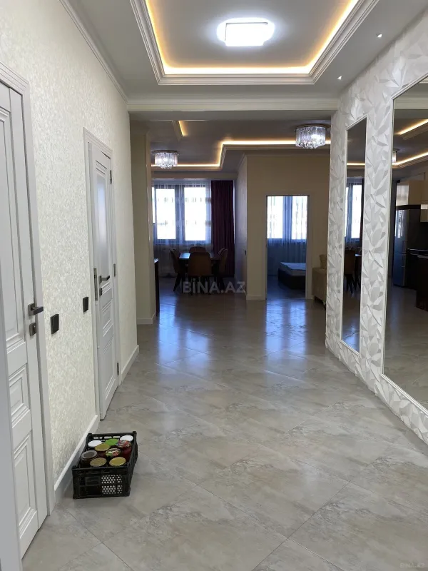 Satılır 2 otaqlı mənzil 96 m²
