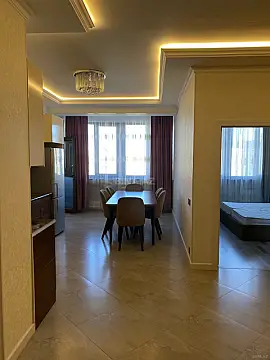 Satılır 2 otaqlı mənzil 96 m²