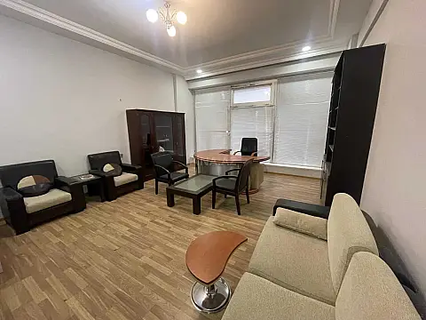 Kirayə verilir 3 otaqlı ofis 100 m²