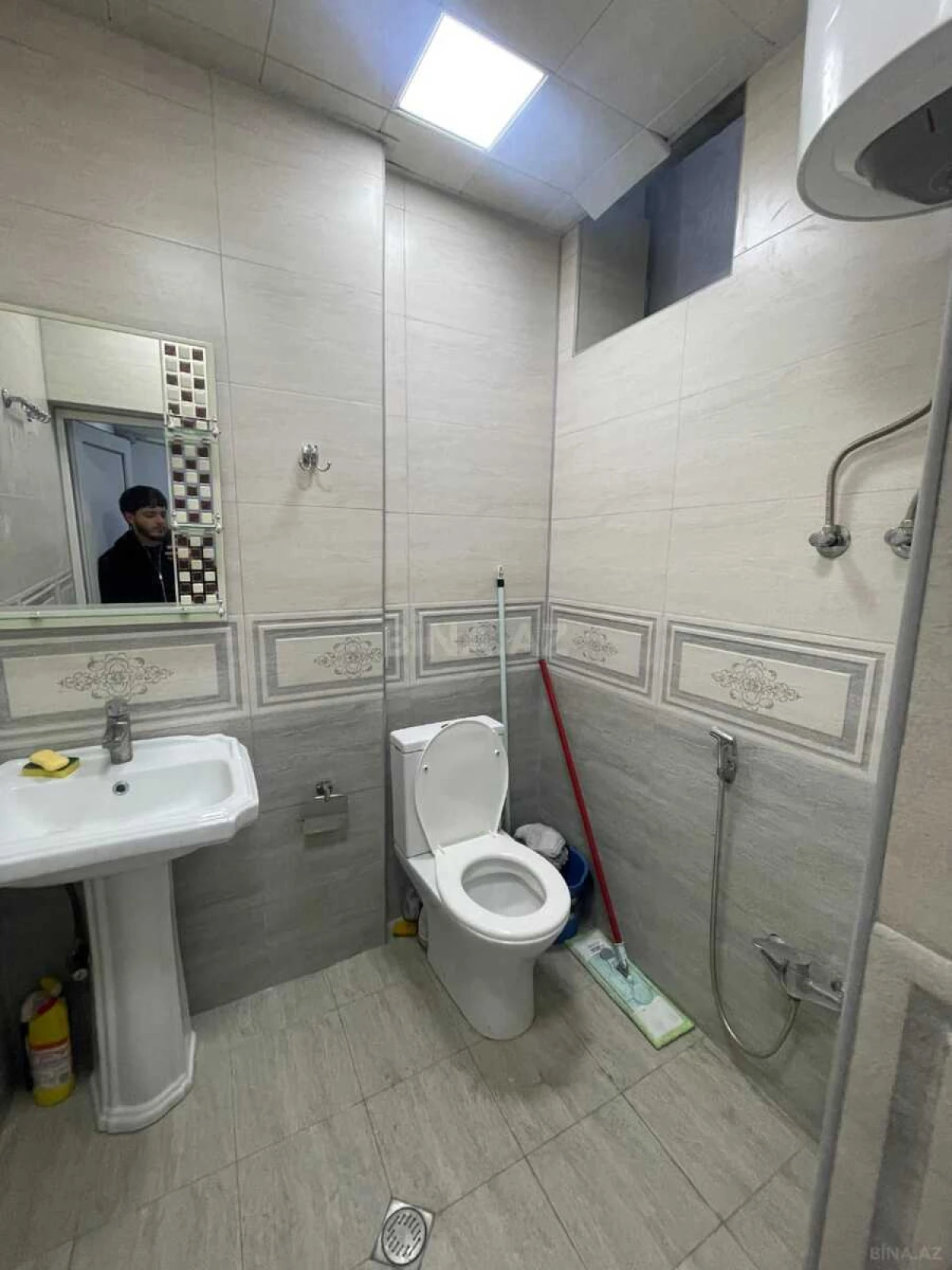 Kirayə verilir 3 otaqlı ofis 100 m²