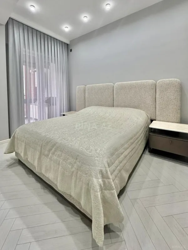 Satılır 2 otaqlı mənzil 90 m²