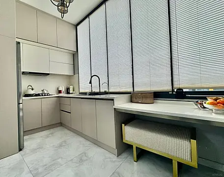 Satılır 2 otaqlı mənzil 90 m²