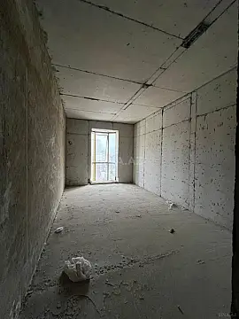 Satılır 2 otaqlı mənzil 80 m²