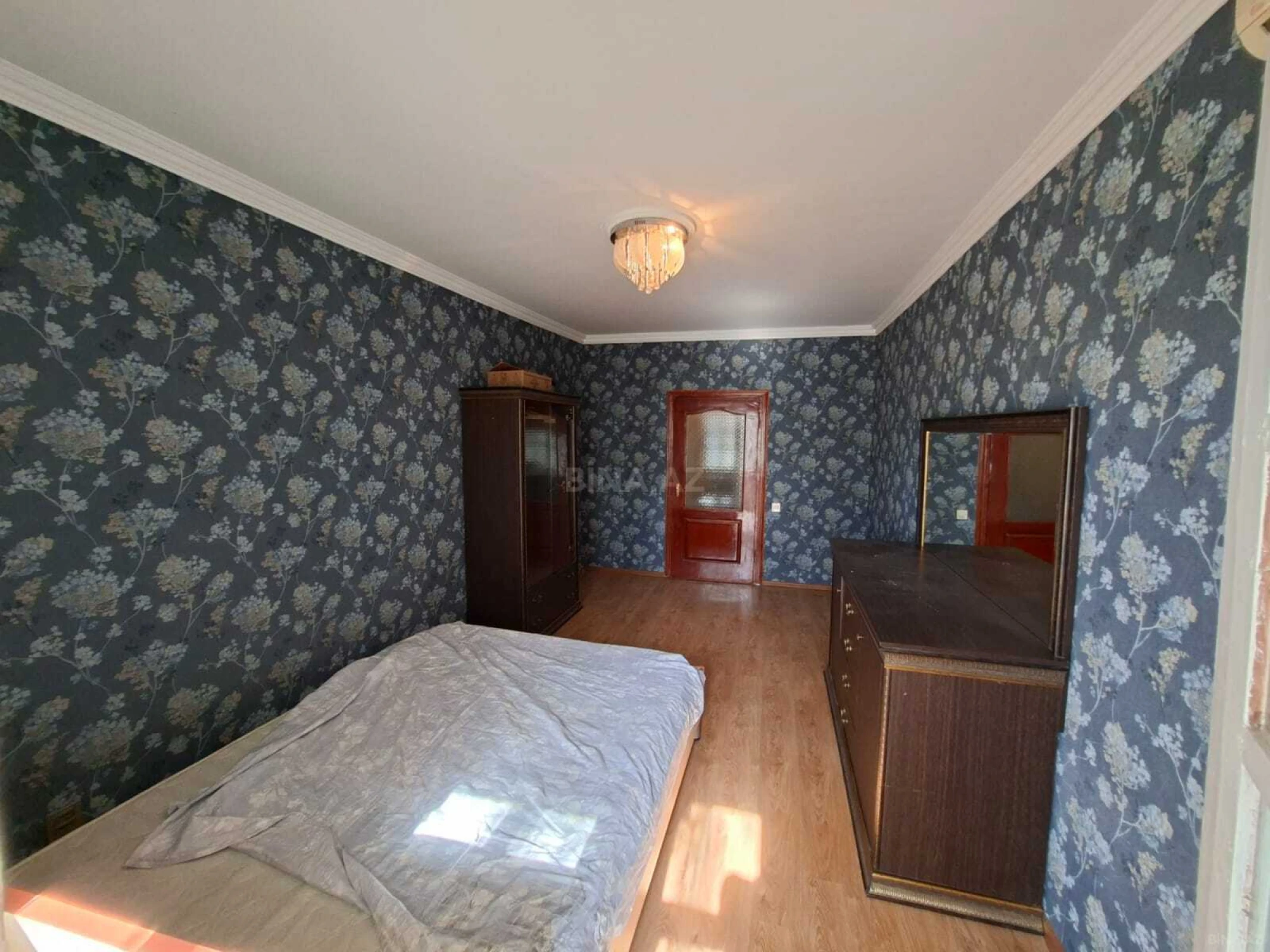 Kirayə verilir 2 otaqlı mənzil 50 m²