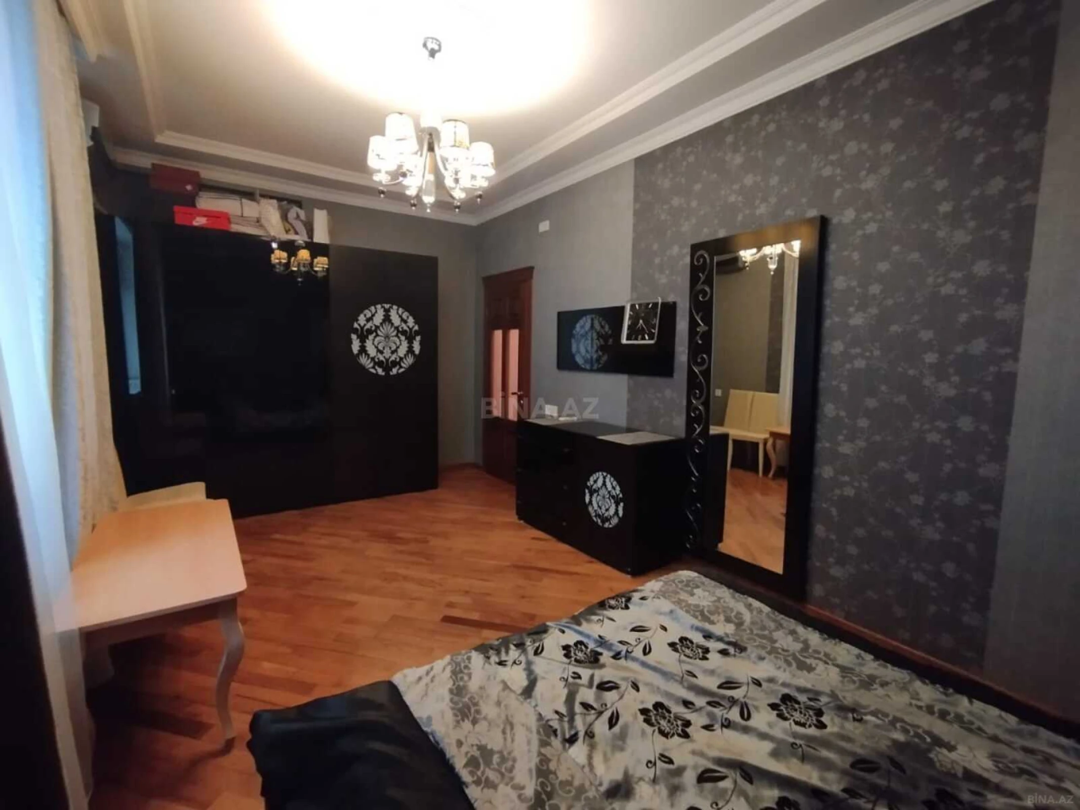 Kirayə verilir 3 otaqlı mənzil 105 m²