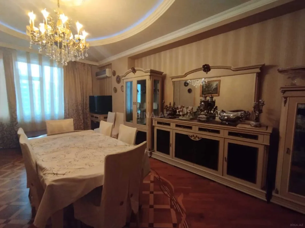 Kirayə verilir 3 otaqlı mənzil 105 m²