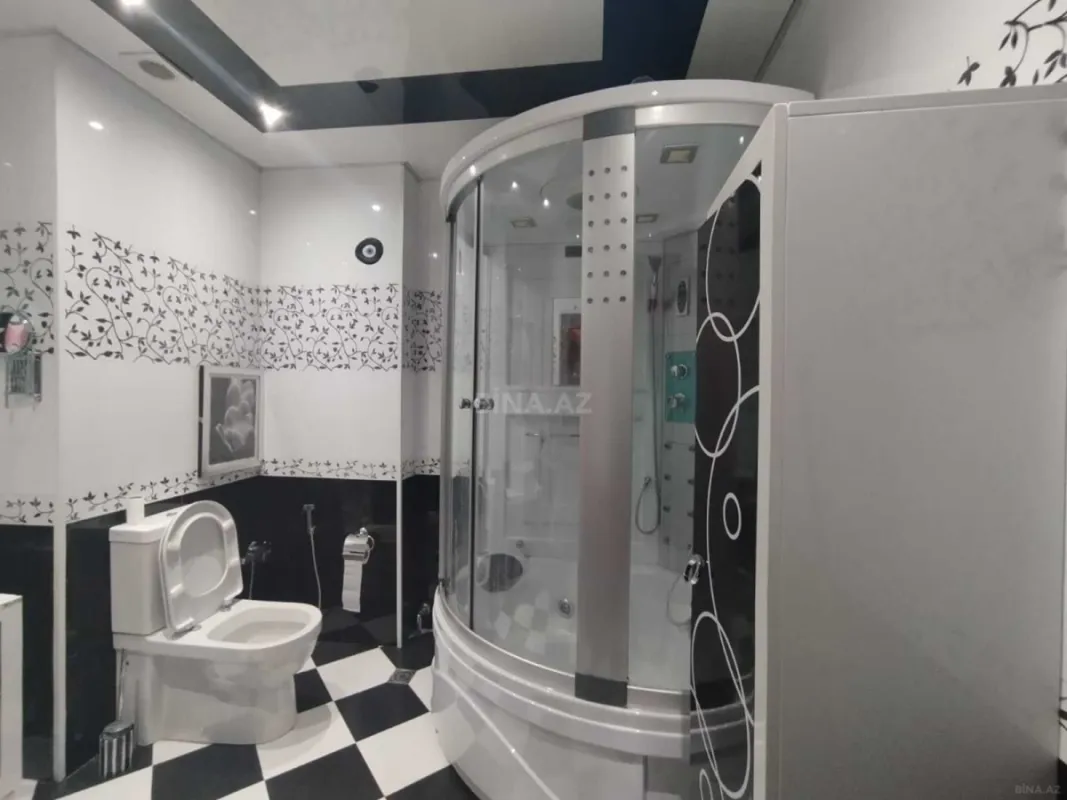 Kirayə verilir 3 otaqlı mənzil 105 m²