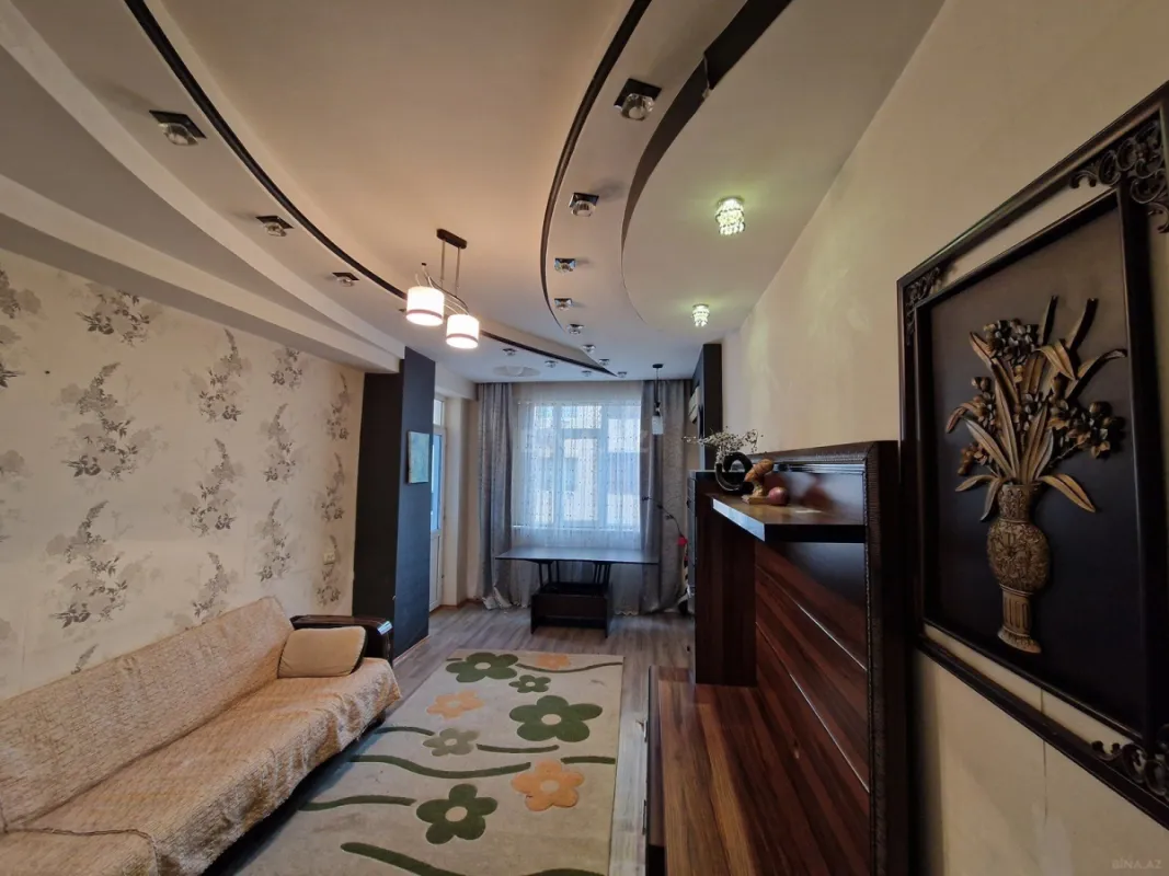 Satılır 3 otaqlı mənzil 83 m²