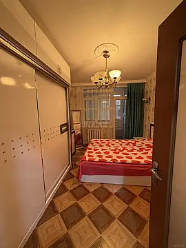 Satılır 4 otaqlı mənzil 100 m²