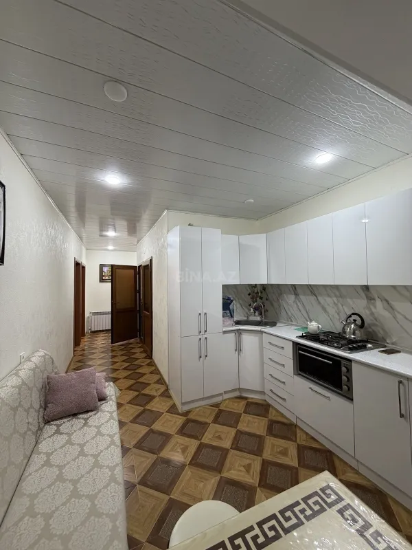 Satılır 4 otaqlı mənzil 100 m²