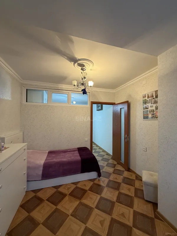 Satılır 4 otaqlı mənzil 100 m²