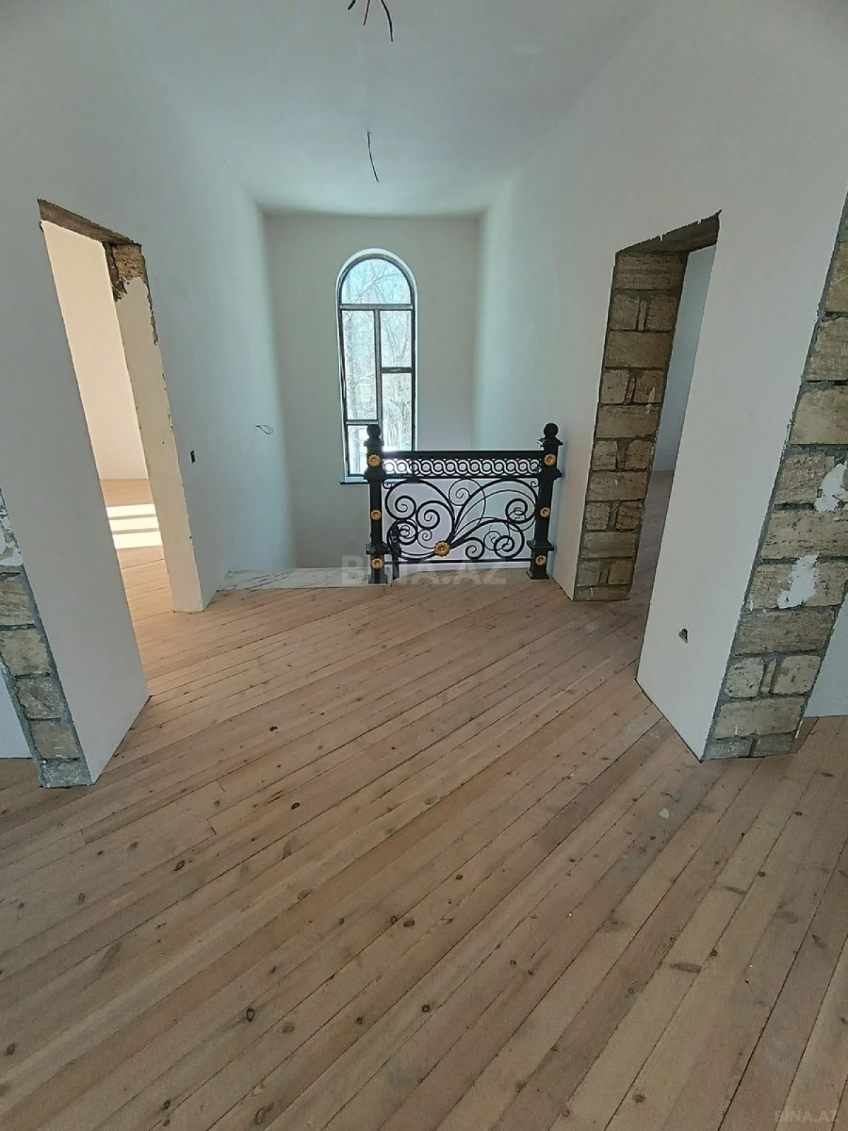 Satılır 6 otaqlı həyət evi 167 m²