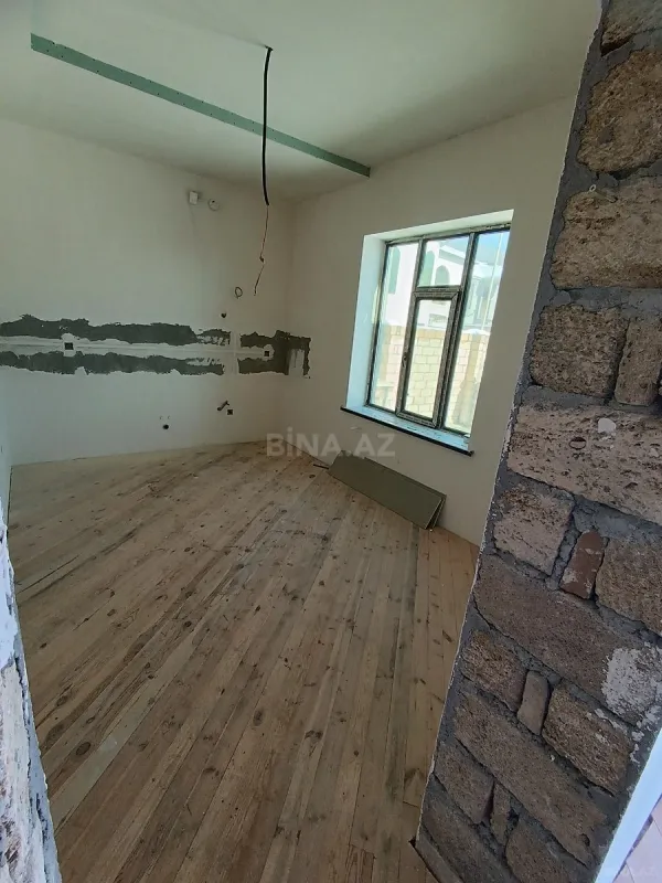 Satılır 6 otaqlı həyət evi 167 m²