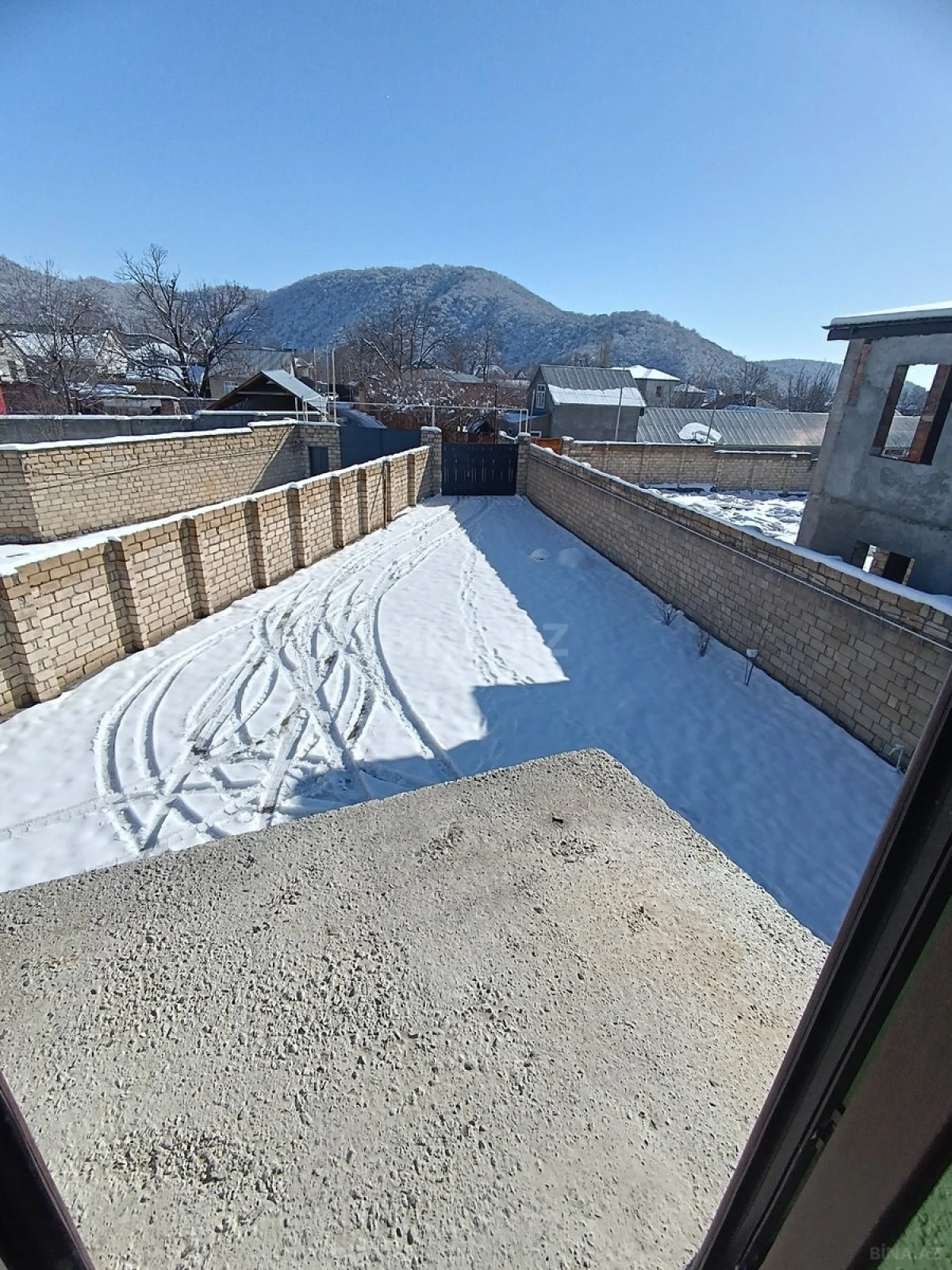 Satılır 6 otaqlı həyət evi 167 m²