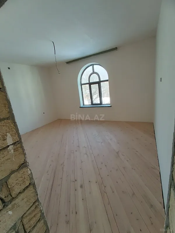 Satılır 6 otaqlı həyət evi 167 m²