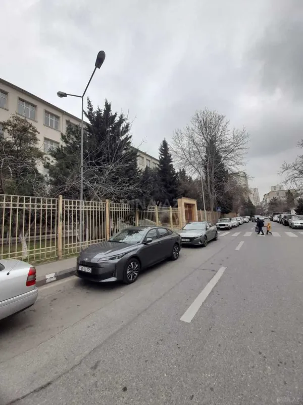 Satılır 1 otaqlı mənzil 38 m²