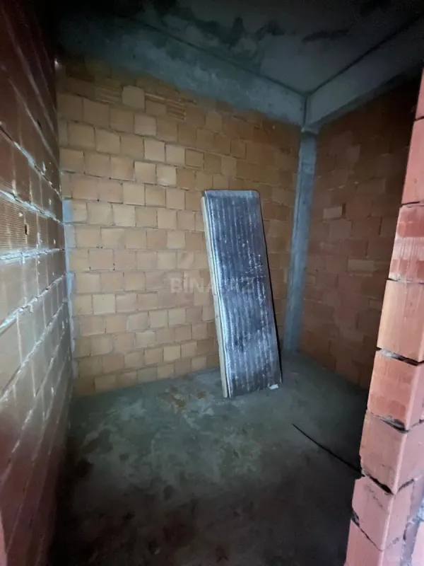 Satılır 3 otaqlı mənzil 113 m²