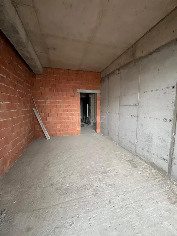 Satılır 3 otaqlı mənzil 113 m²