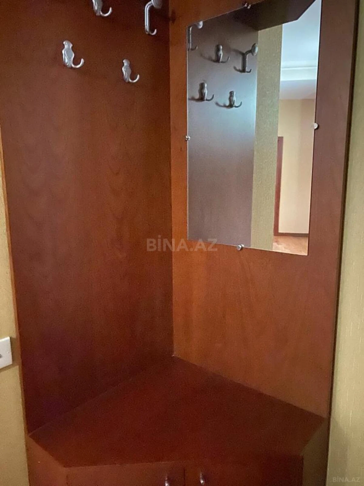 Kirayə verilir 2 otaqlı mənzil 70 m²