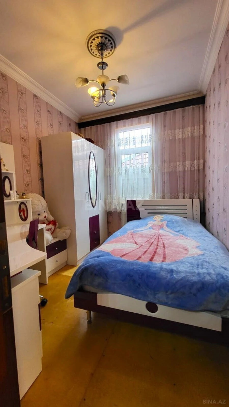 Satılır 7 otaqlı həyət evi 220 m²