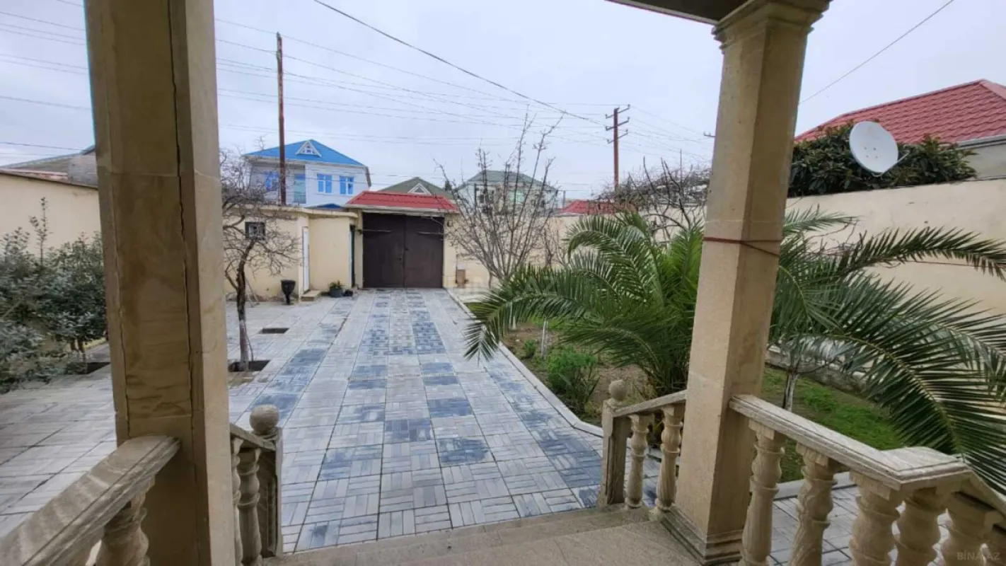 Satılır 7 otaqlı həyət evi 220 m²