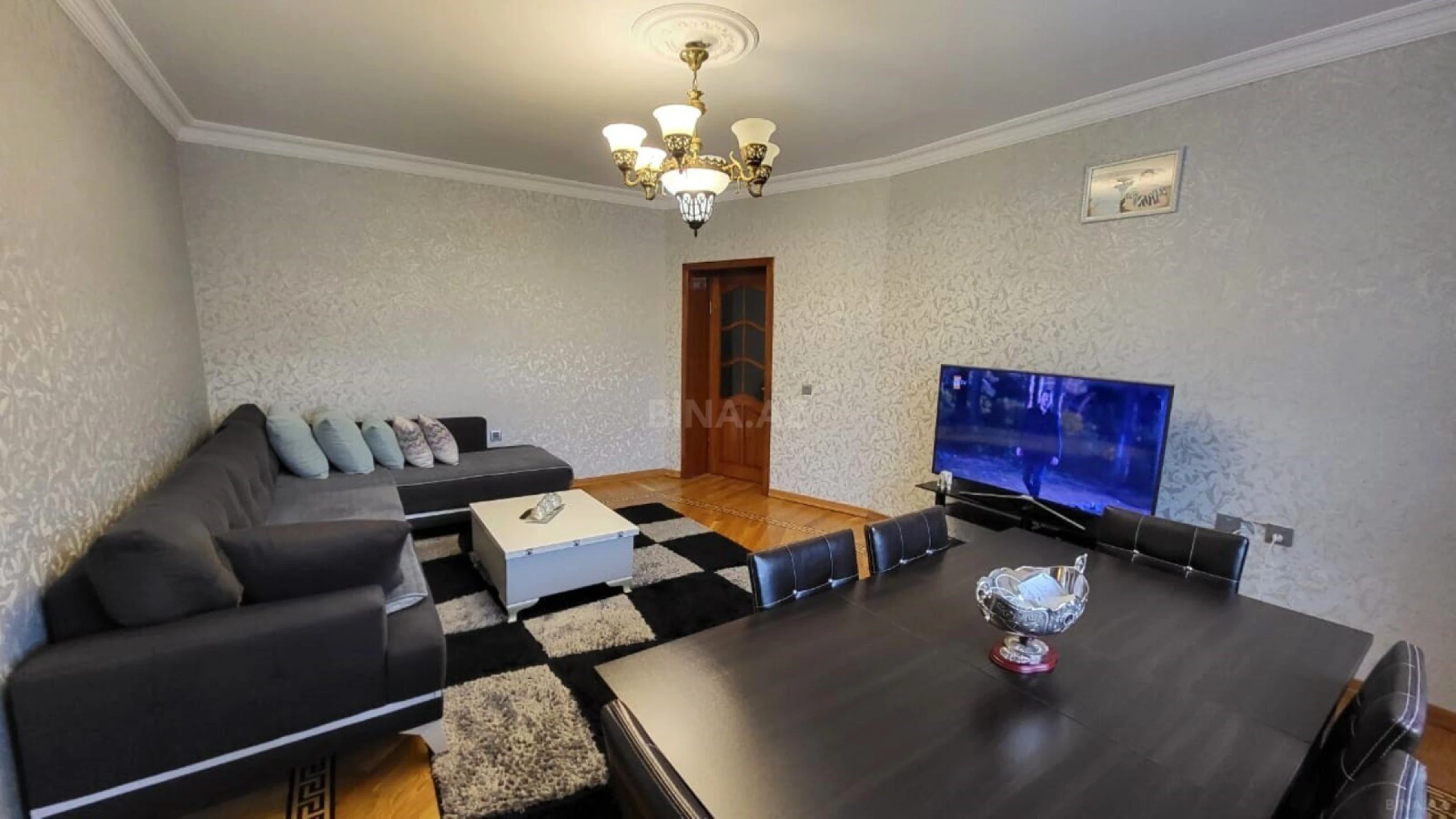 Satılır 7 otaqlı həyət evi 220 m²