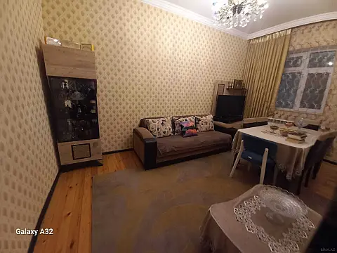 Satılır 4 otaqlı həyət evi 60 m²