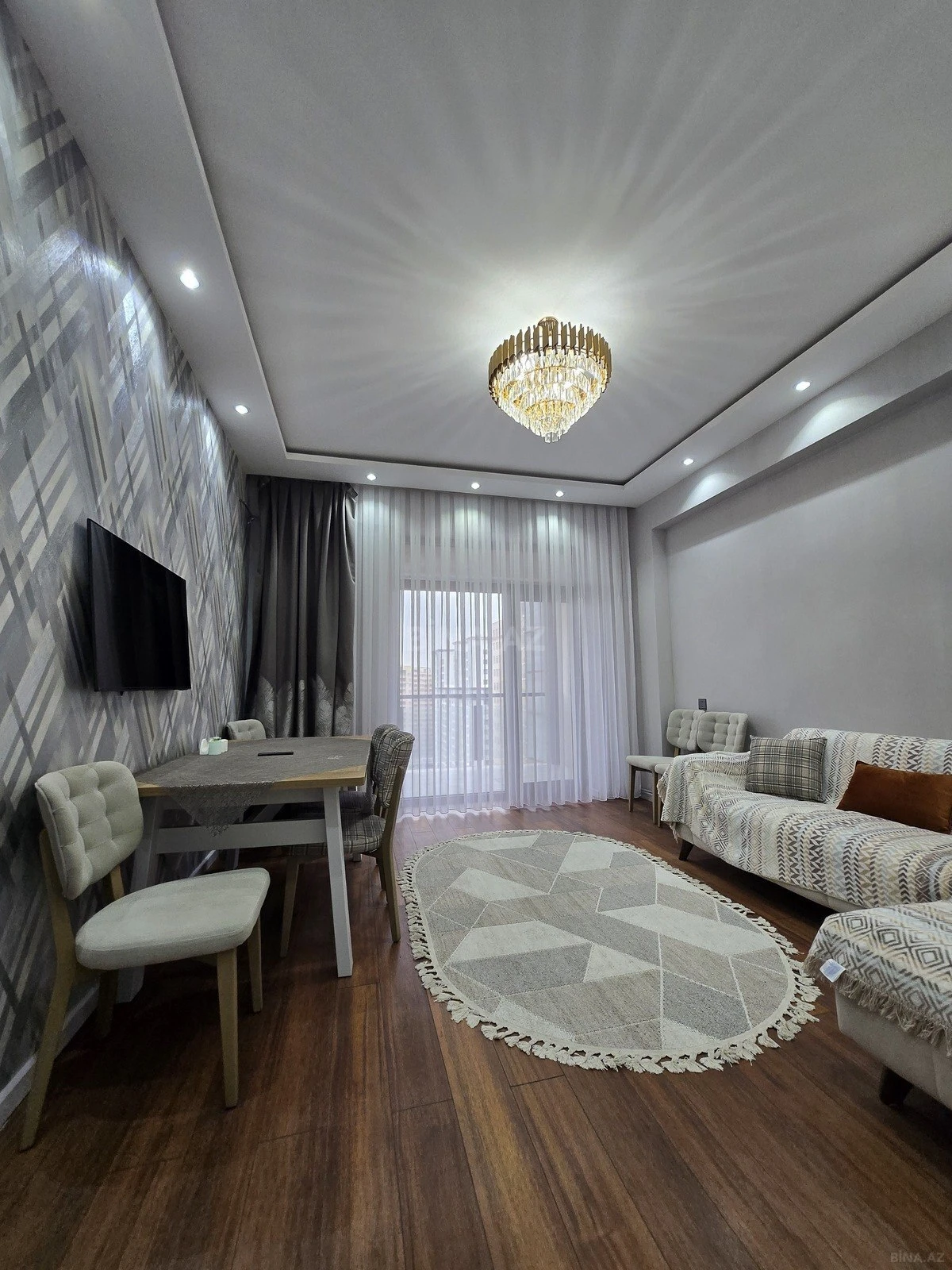 Satılır 2 otaqlı mənzil 65 m²
