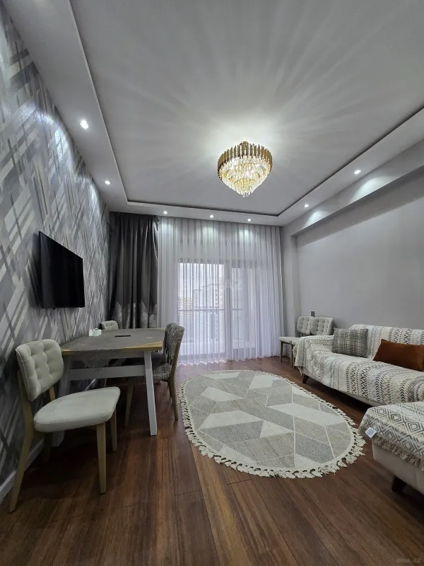 Satılır 2 otaqlı mənzil 65 m²