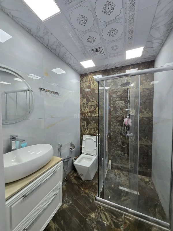 Satılır 2 otaqlı mənzil 65 m²