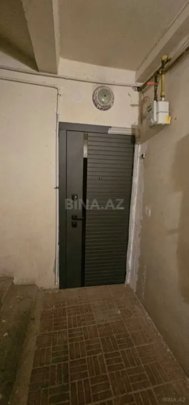 Satılır 5 otaqlı mənzil 122 m²