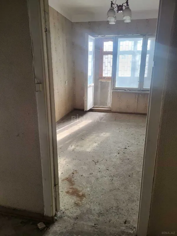 Satılır 4 otaqlı mənzil 105 m²