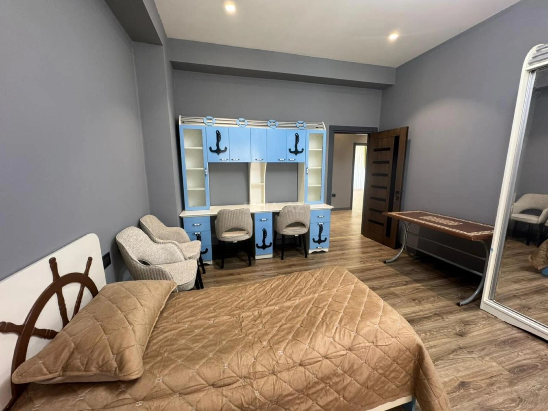 Kirayə verilir 3 otaqlı mənzil 135 m²