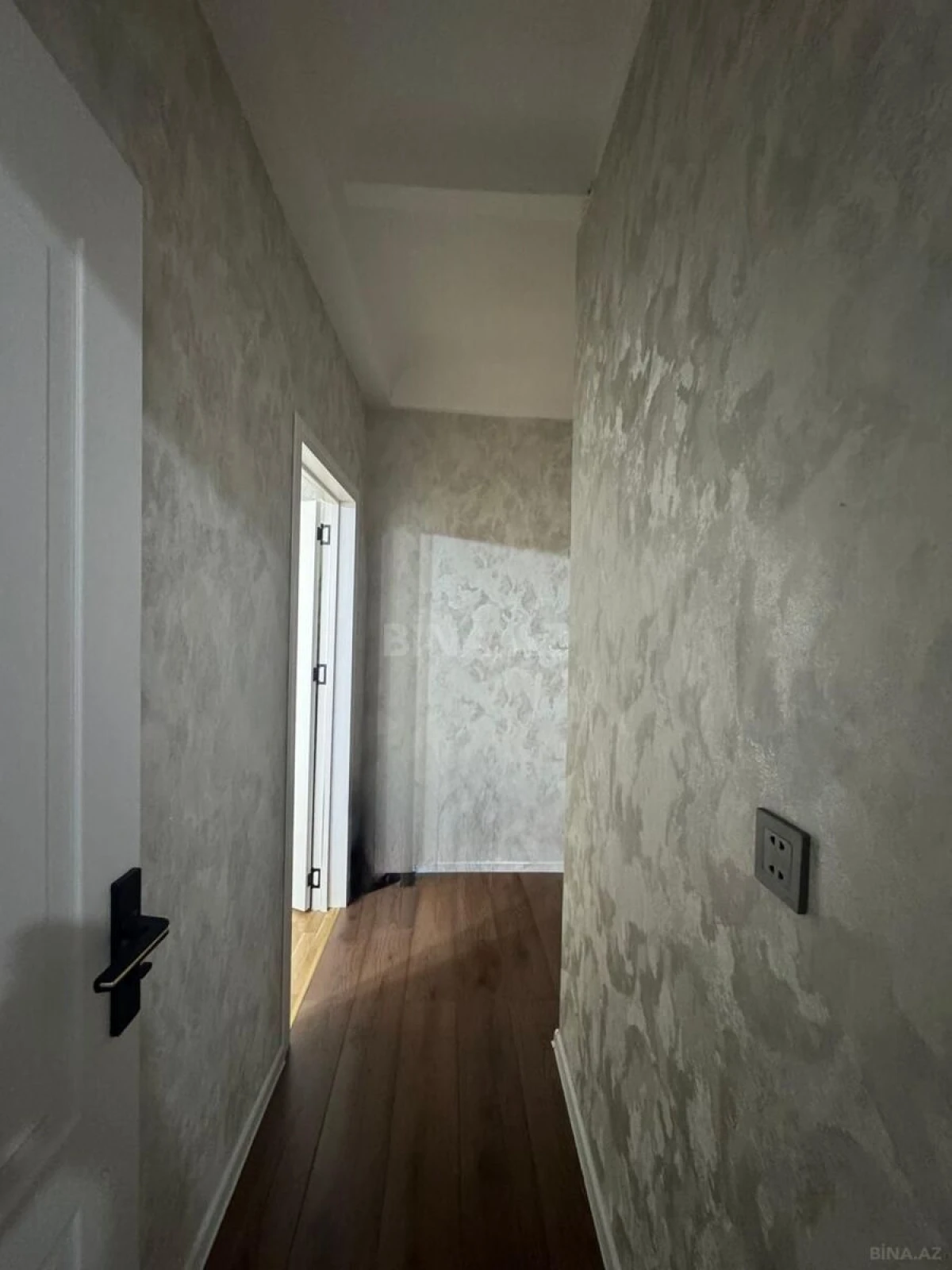 Satılır 2 otaqlı mənzil 47 m²