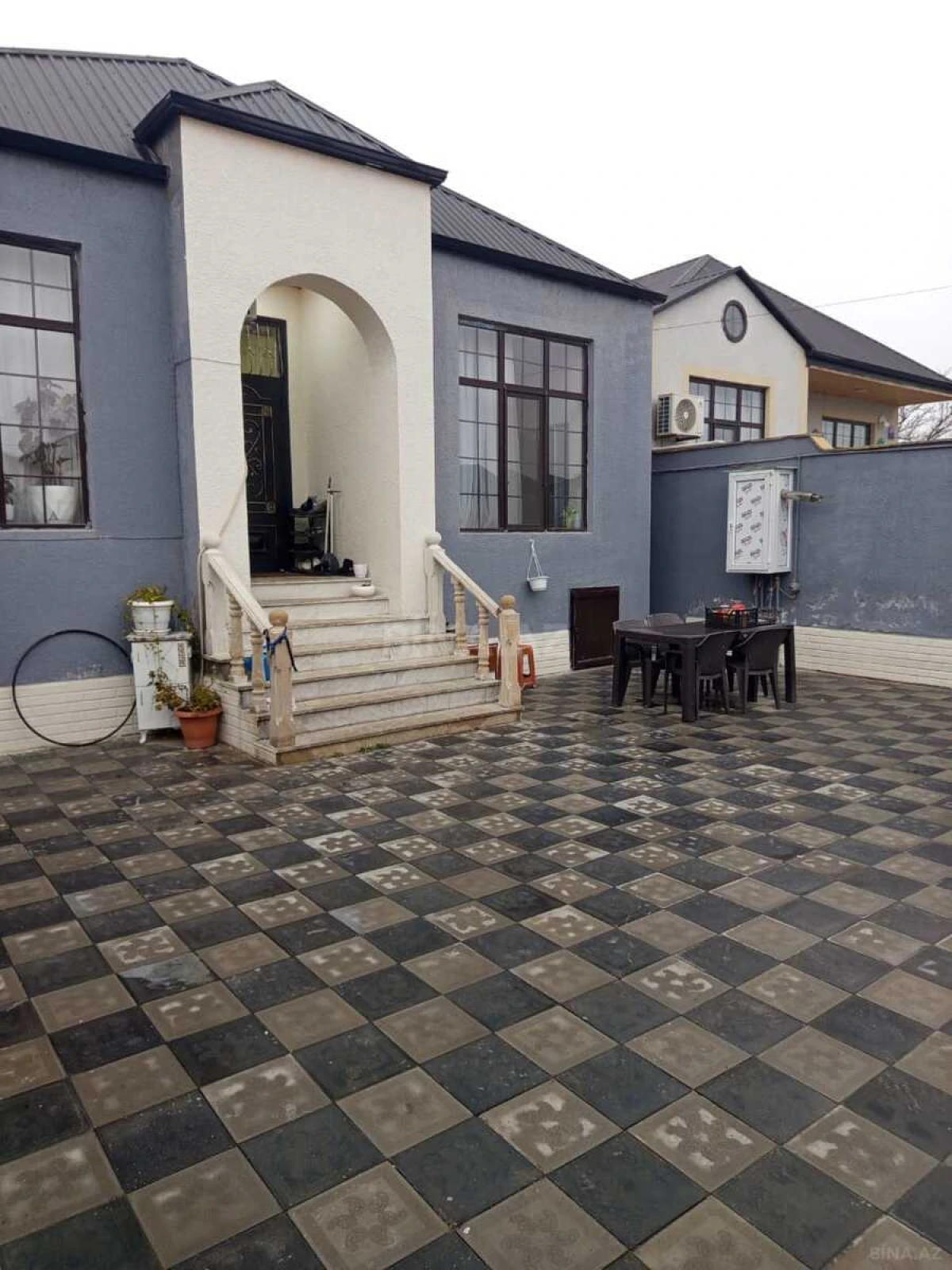 Satılır 4 otaqlı həyət evi 120 m²