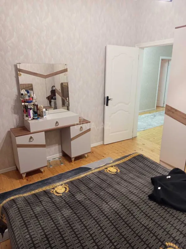 Satılır 4 otaqlı həyət evi 120 m²