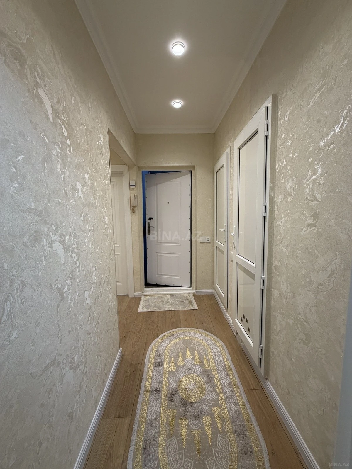 Satılır 2 otaqlı mənzil 65 m²