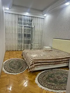 Kirayə verilir 2 otaqlı mənzil 62 m²