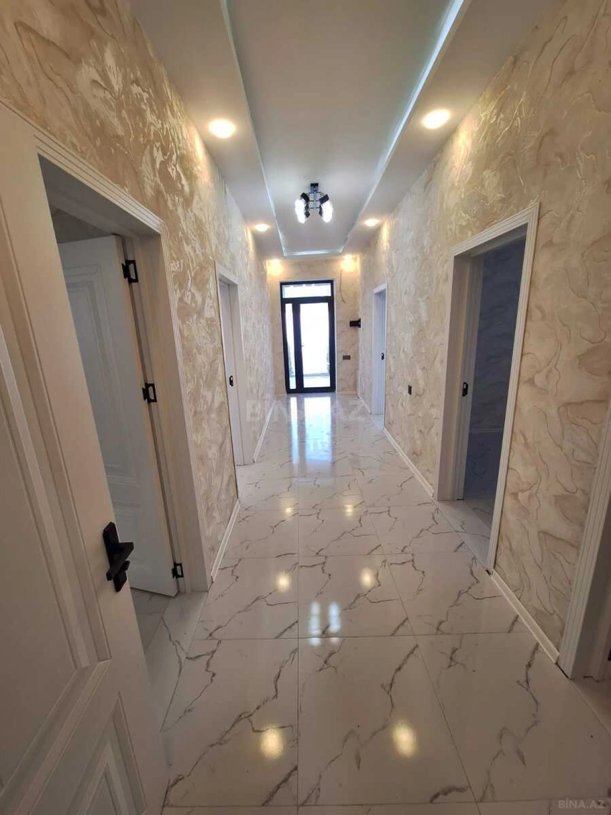 Satılır 4 otaqlı həyət evi 130 m²