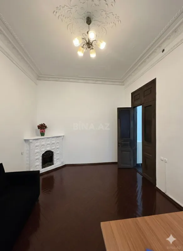 Kirayə verilir 4 otaqlı ofis 160 m²